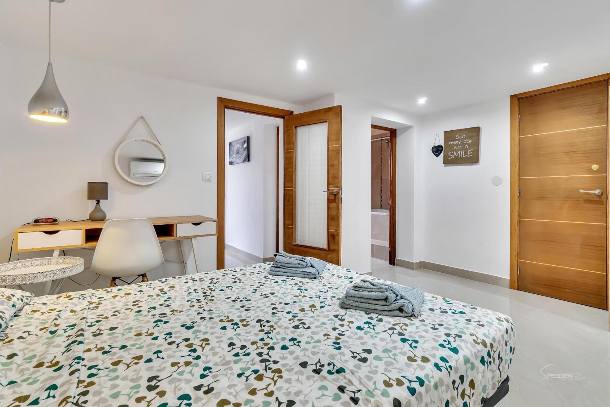 Casa Primera By Aldertons ベニッサ エクステリア 写真